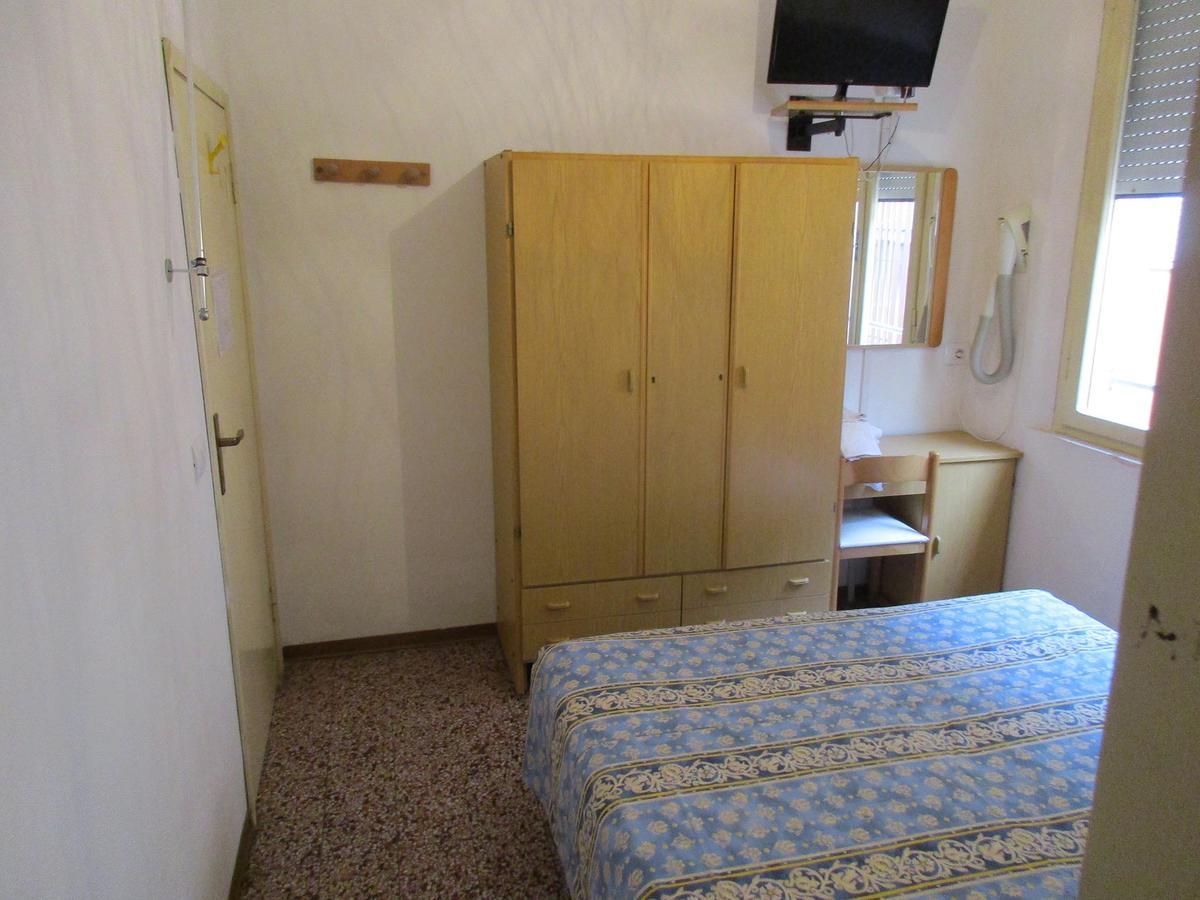 Hotel Pensione Ornella Cesenatico Kültér fotó
